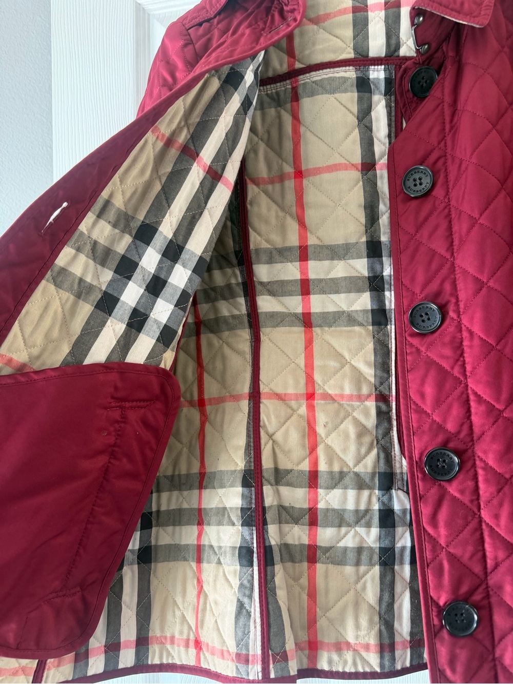 Burberry Quilted Burgundy Red women's Puffer Jacket with Check Trim - Picture 4 of 13